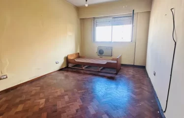 ENTRE RIOS 1426 PISO 6  EXCLUSIVO 3 DORMITORIOS MAS DEPENDENCIA.